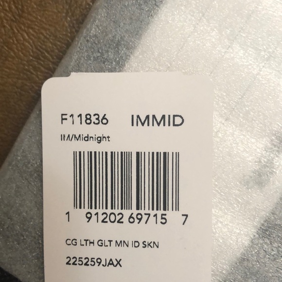 Coach ID Skin - Picture 6 of 6